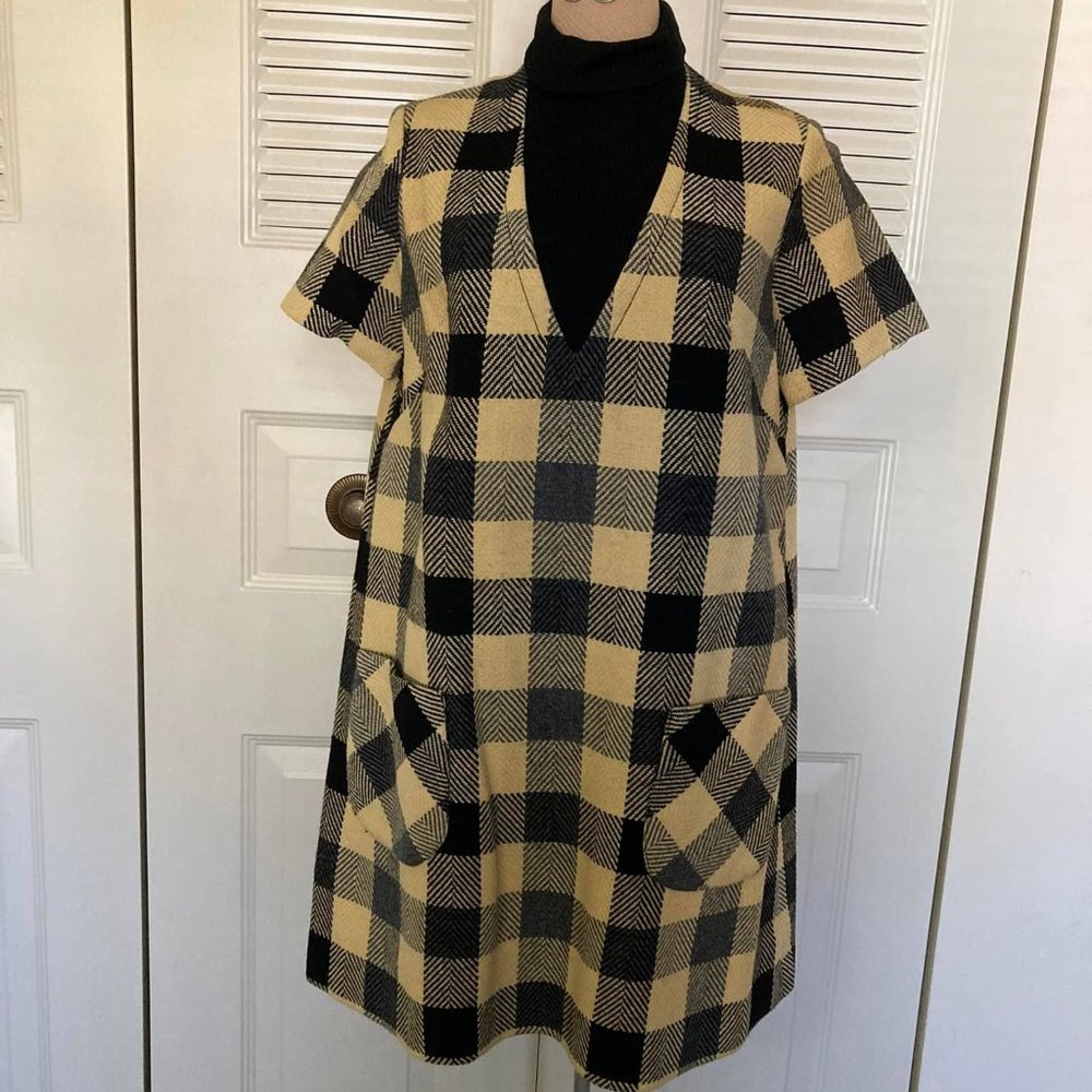 60s/70 Grey, Black and cream plaid turtleneck tent style dress, size small/med